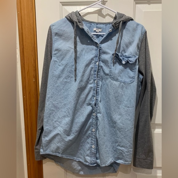 Super cute button up long sleeve shirt with hood from Ardene. Size XL. - Picture 1 of 5